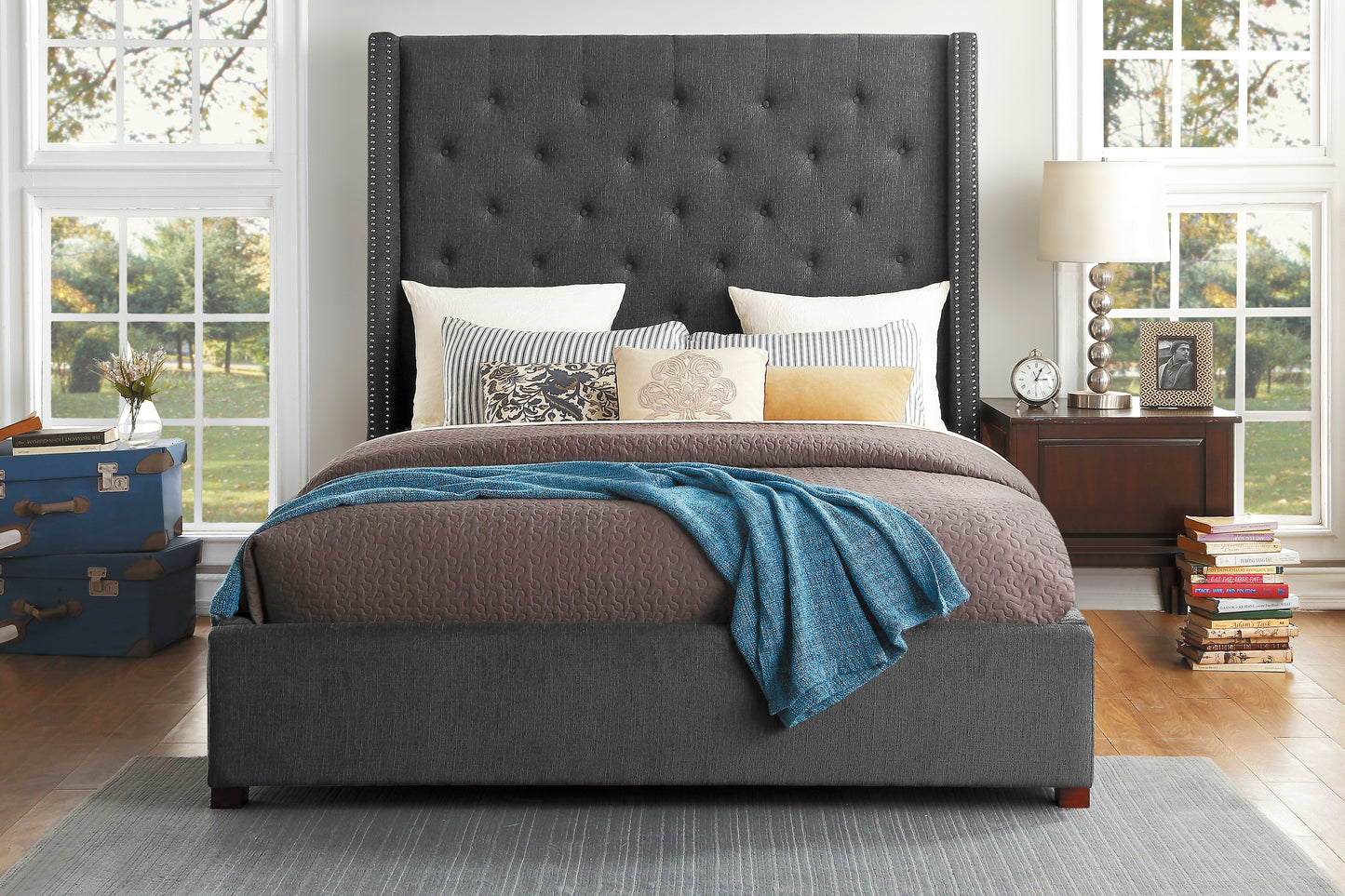 FAIRBORN COLLECTION KING PLATFORM BED FRAME GRAY