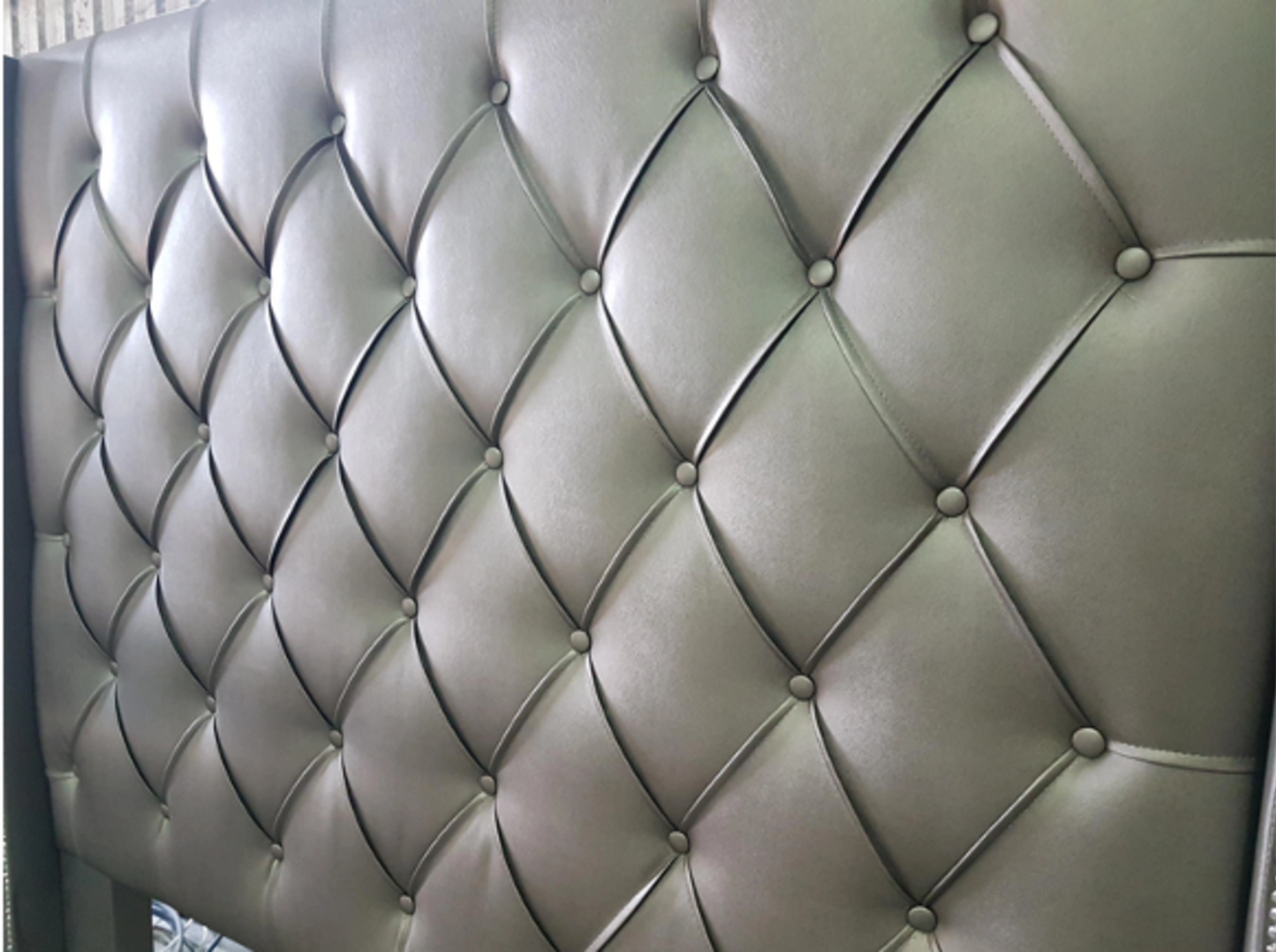 MARGARET CHAMPAGNE QUEEN BED FRAME